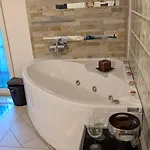 2-level Designer Loft In Isola District *